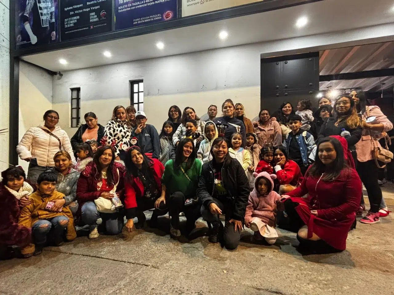21. Teatro evento de Navidad - Diciembre 2025 - 16