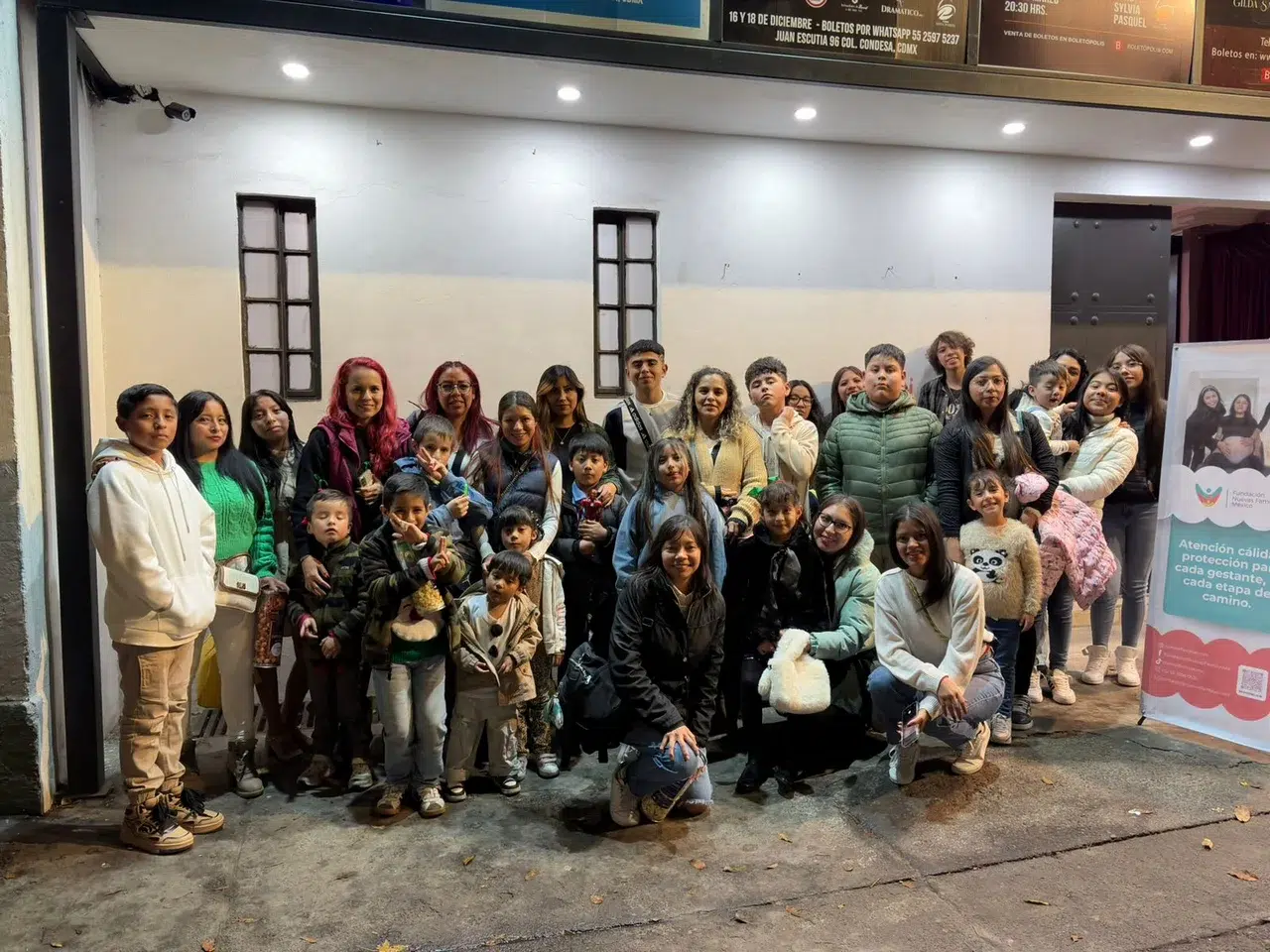 21. Teatro evento de Navidad - Diciembre 2025 - 19